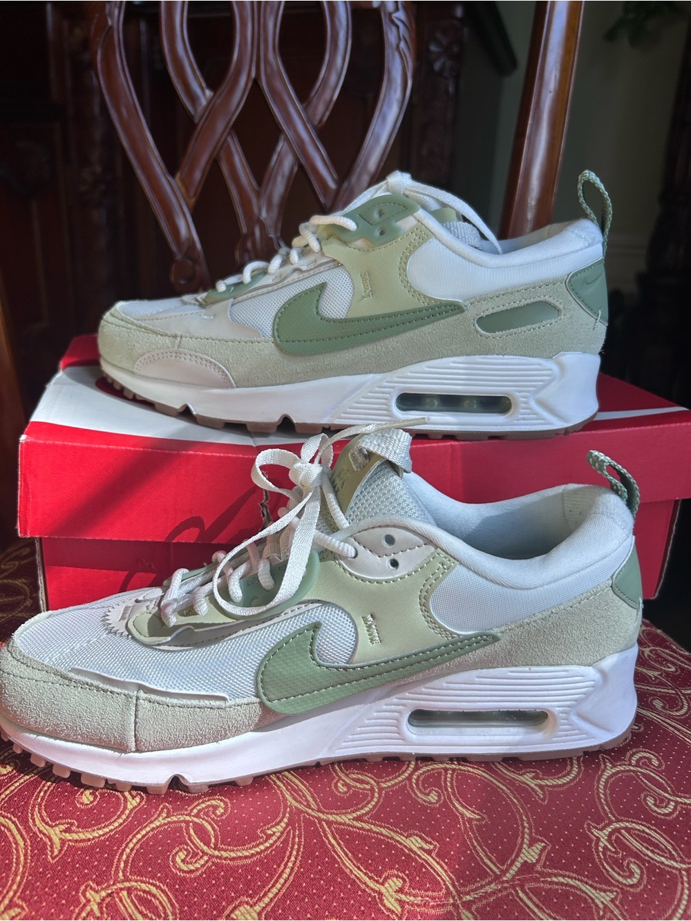 Nike Air Max 90 Futura Olive Aura Oil Green Women’s Sneaker 7.5 - Picture 4 of 13